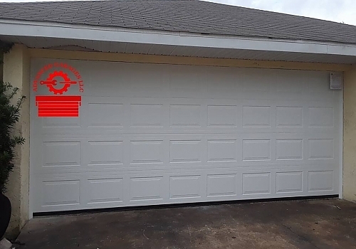 How to Keep Your Garage Door from Rusting in Deltona’s Climate