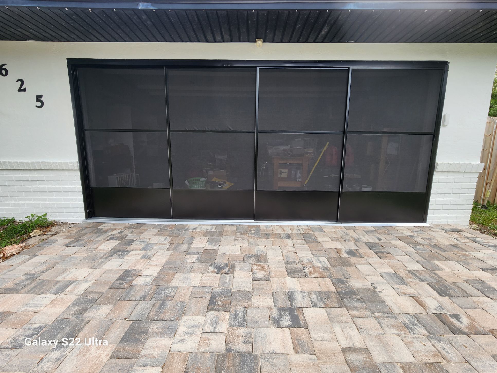 Benefits of Installing a Garage Door Screen in Deltona
