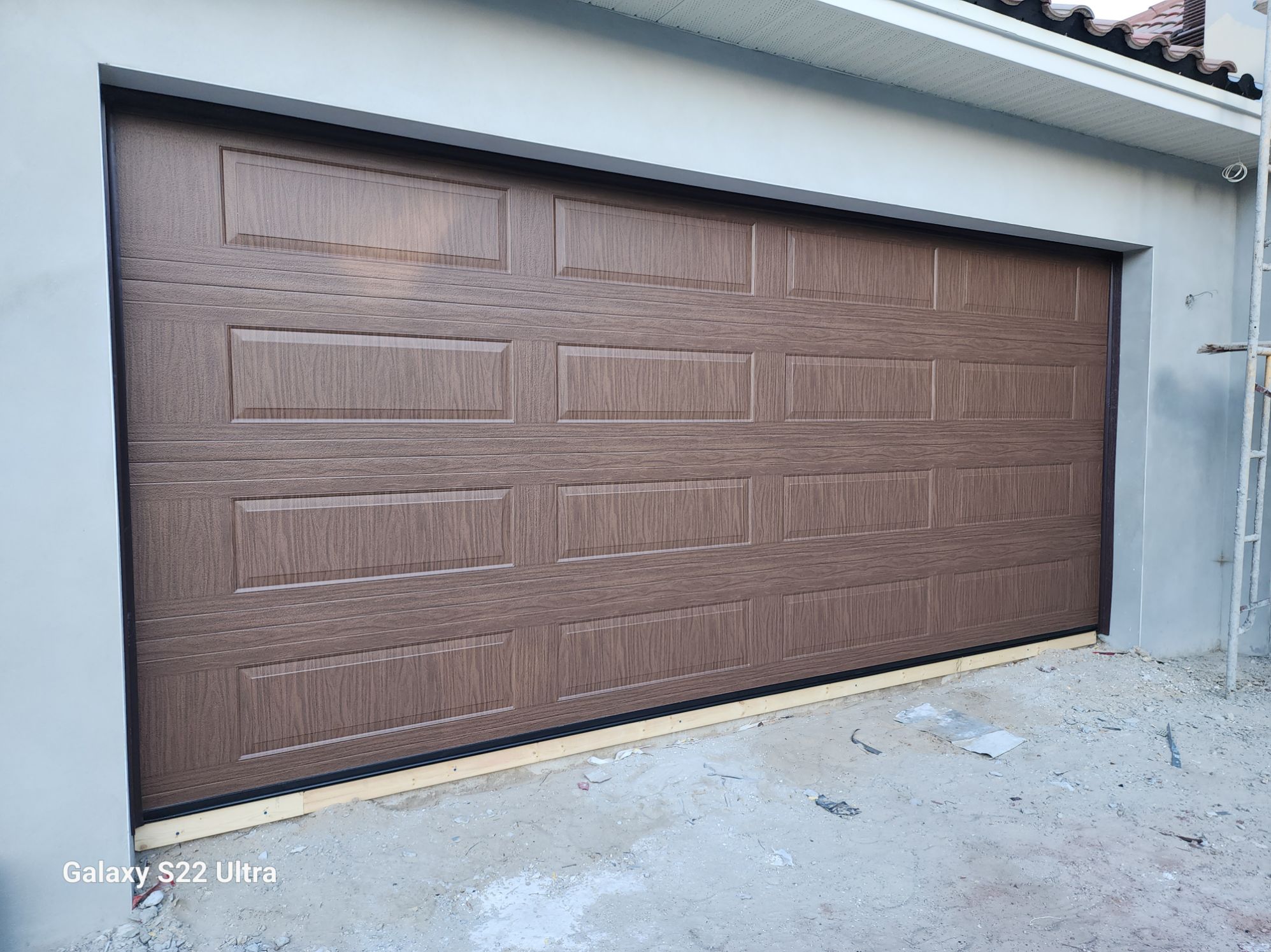 What to Expect During a Sanford Garage Door Replacement